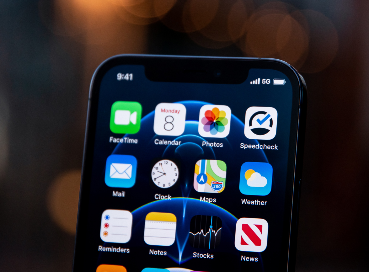 隆林苹果手机维修分享为什么 iPhone 12 在冬季会自动关机 