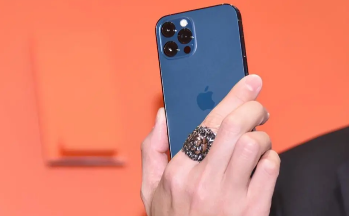 隆林苹果手机维修分享iPhone12系列重启方法教程 